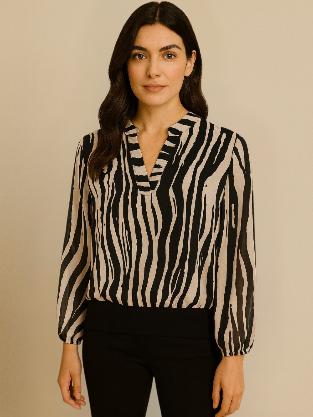 Kate & Pippa Bella Band Top In Beige/Black-Nicola Ross