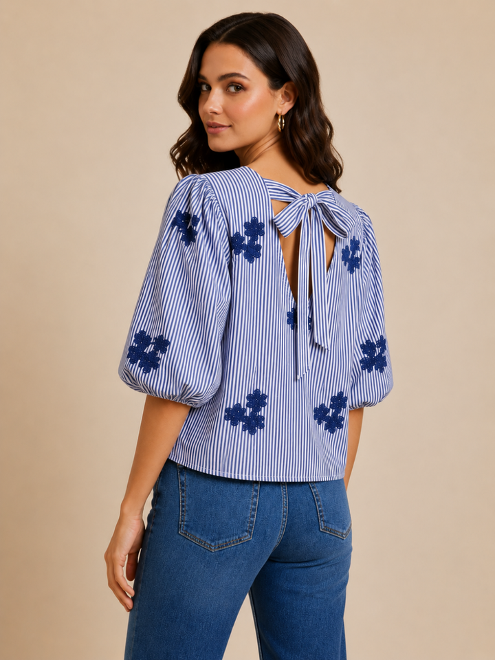 Lil Jen Reese Bow Top In Navy