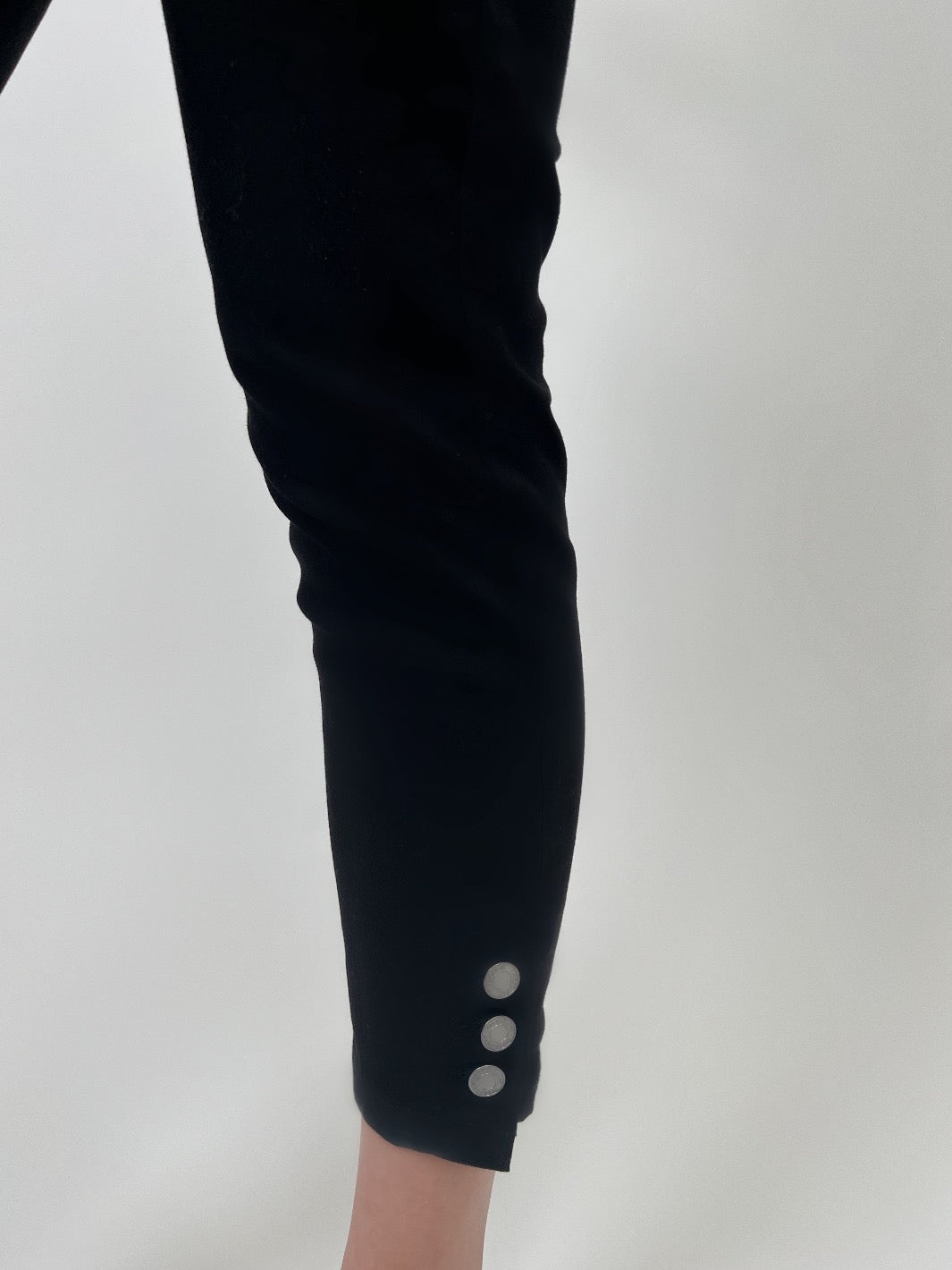 Freequent 7/8 Trousers With Buttons In Black-Nicola Ross