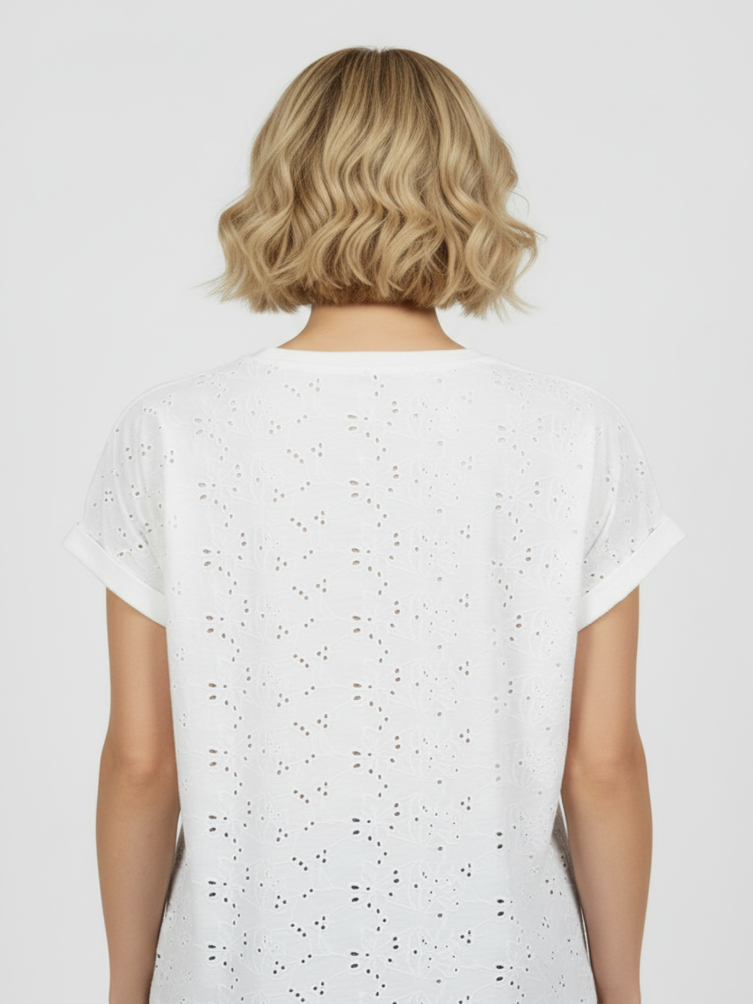 Freequent T-Shirt In White Floral 126782-Nicola Ross