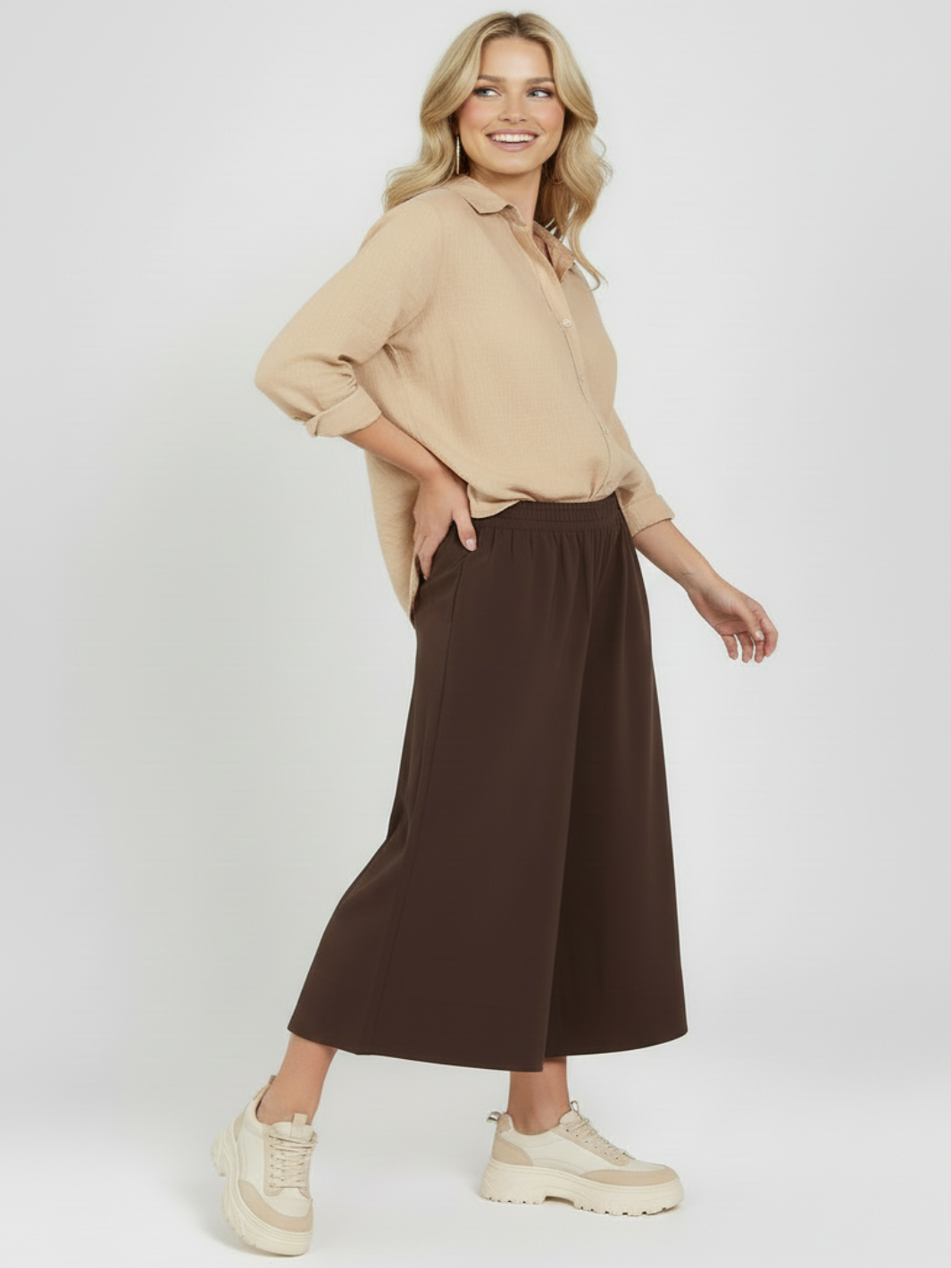 Freequent Wide Leg Bermuda Trousers In Coffee Bean 206770-Nicola Ross