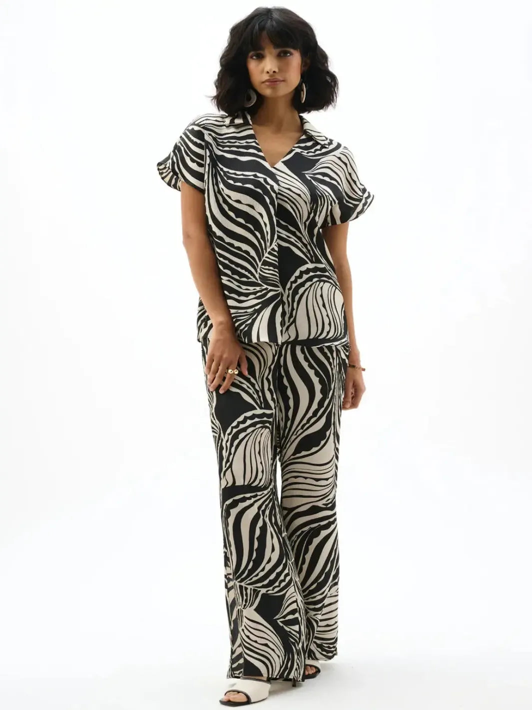 Joseph Ribkoff Abstract V Neck Top In Black/Moonstone 262255-Nicola Ross