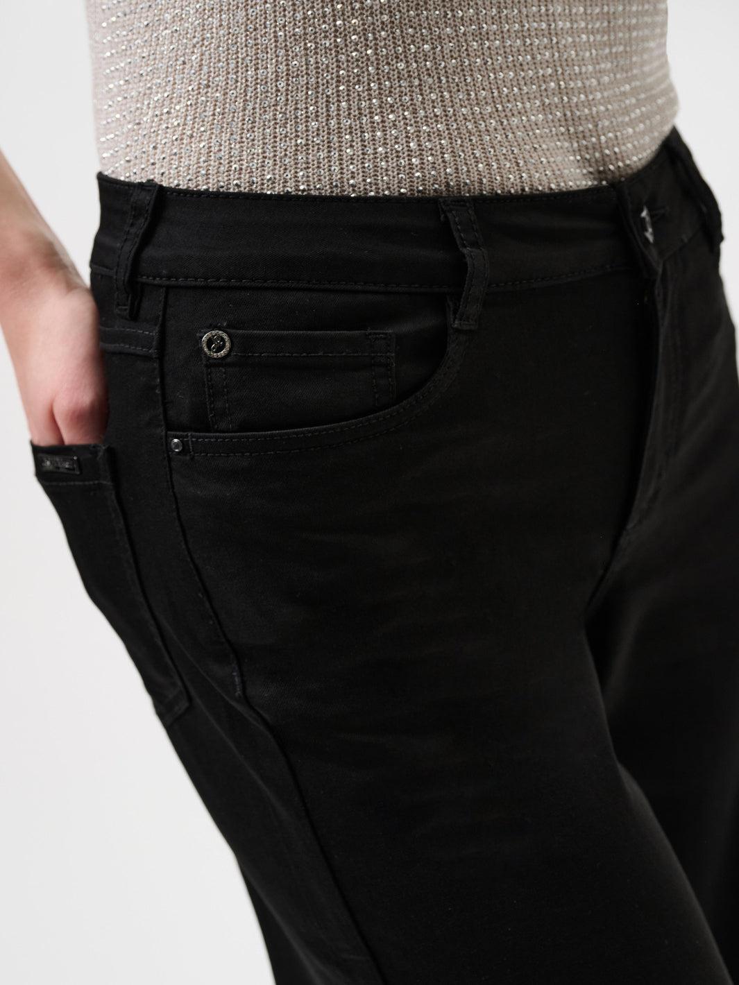 Joseph Ribkoff Classic Wide-Leg Stretch Jeans In Black 251968BCO-Nicola Ross