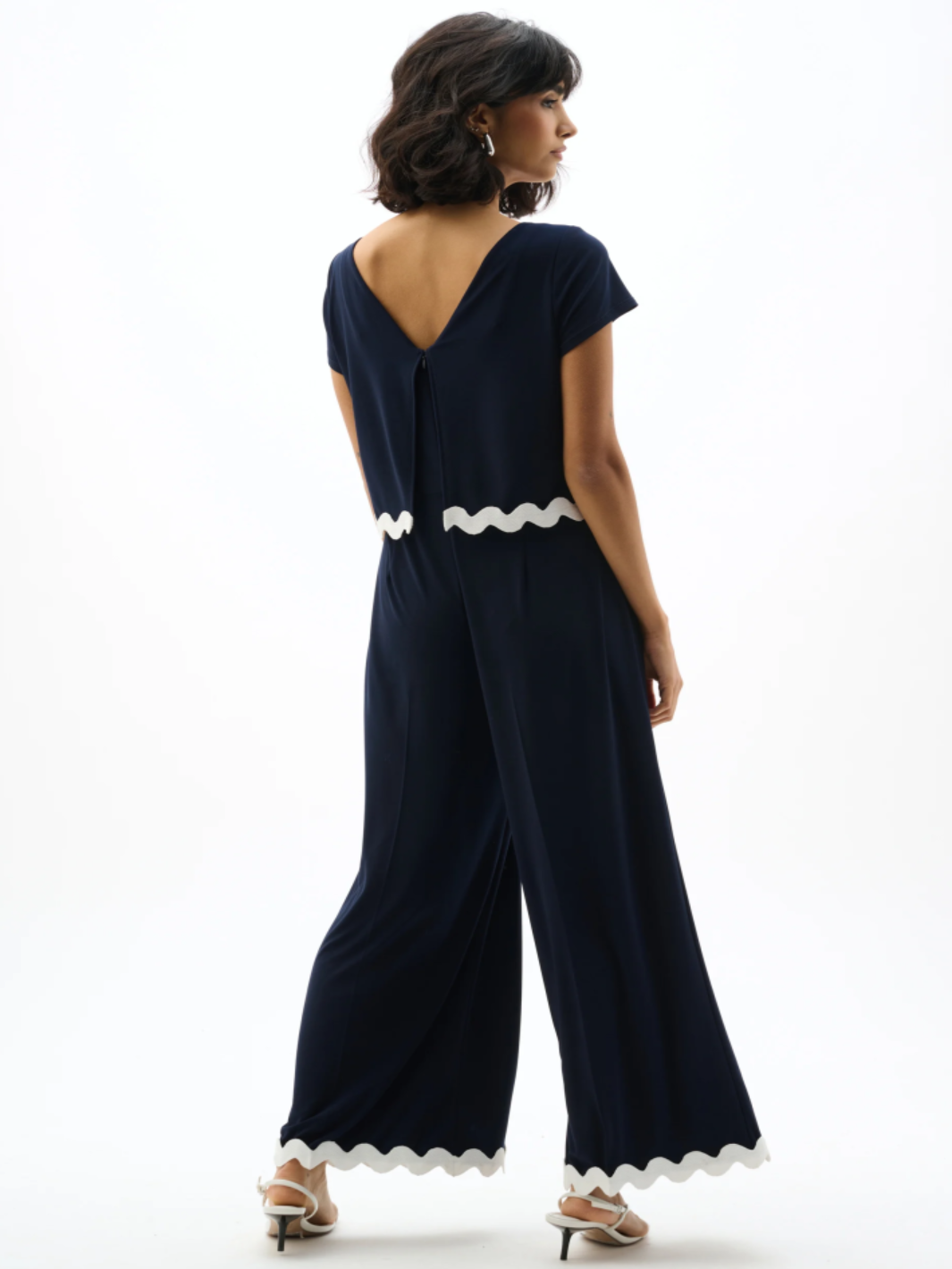 Joseph Ribkoff Cropped Jumpsuit In Midnight Blue/Vanilla 262144X