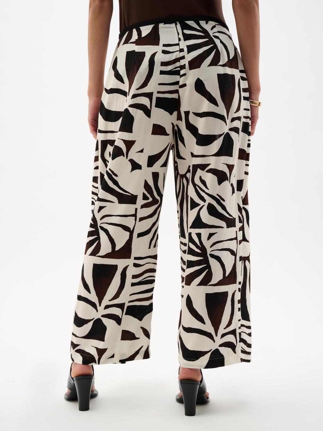 Joseph Ribkoff Floral High-waisted Trousers In Beige/Multi 262056-Nicola Ross