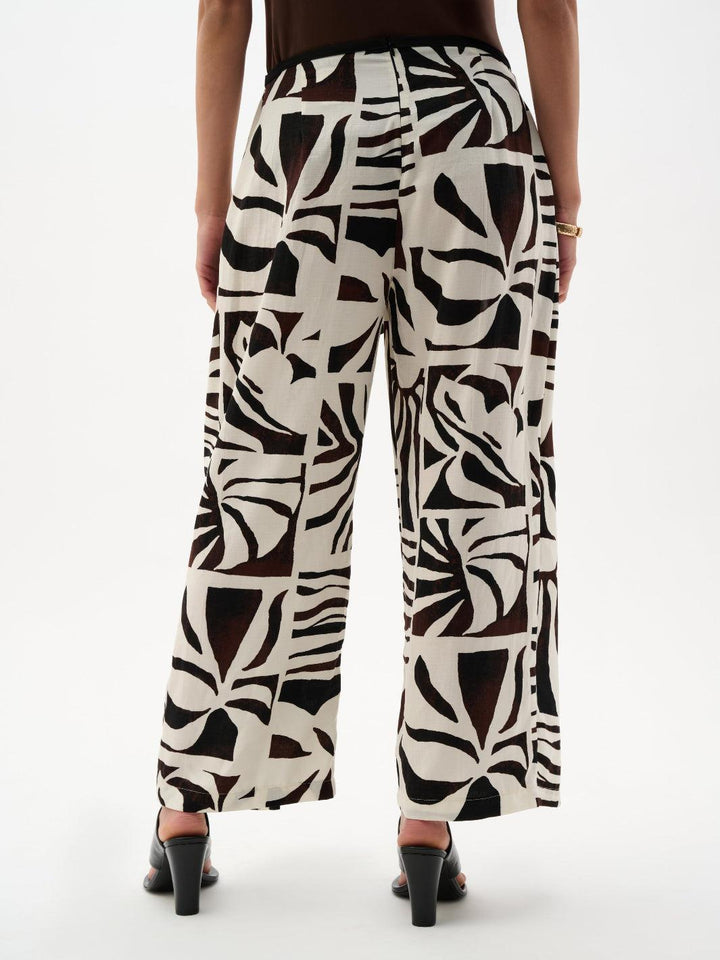 Joseph Ribkoff Floral High-waisted Trousers In Beige/Multi 262056-Nicola Ross