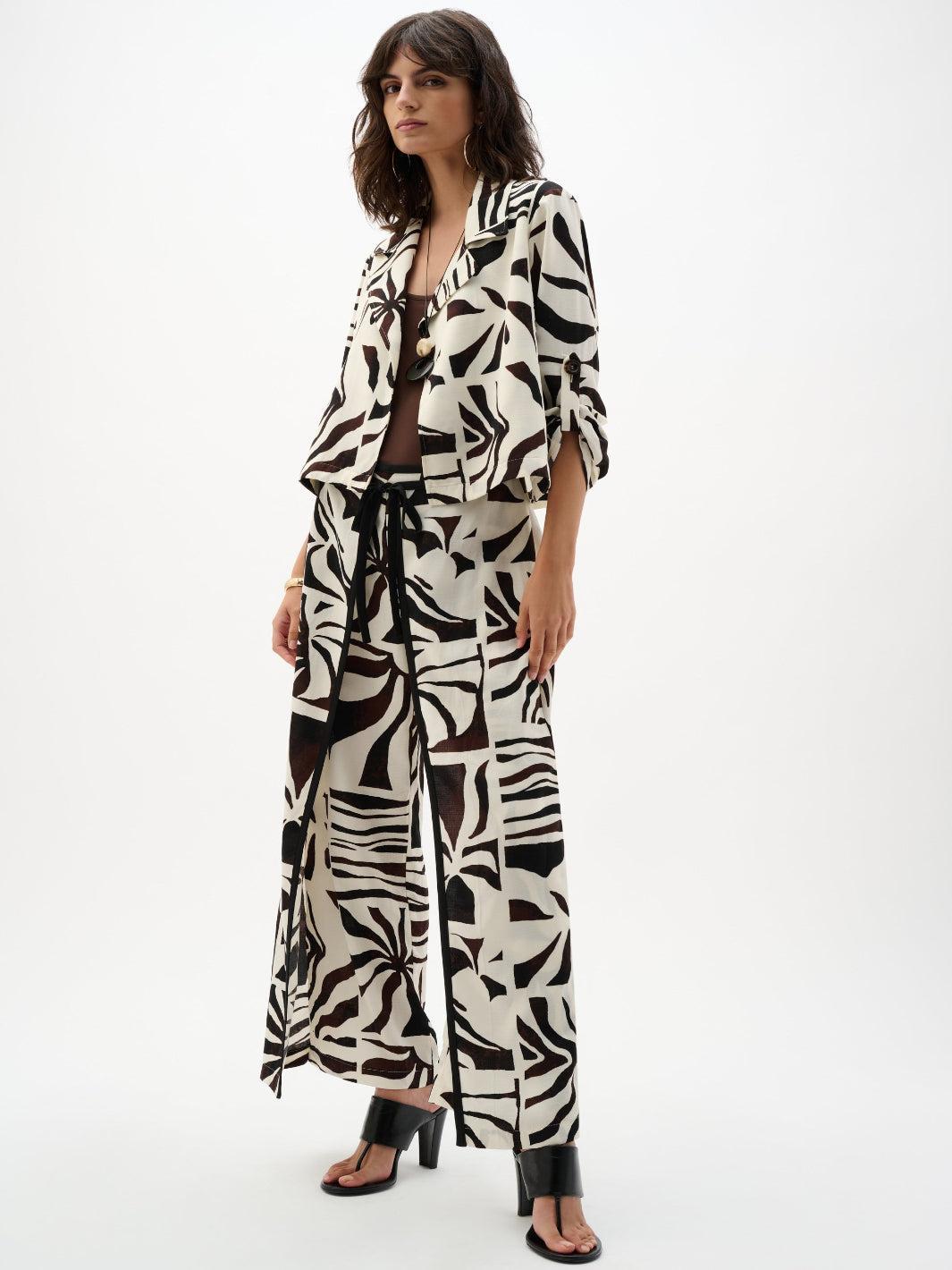 Joseph Ribkoff Floral High-waisted Trousers In Beige/Multi 262056-Nicola Ross