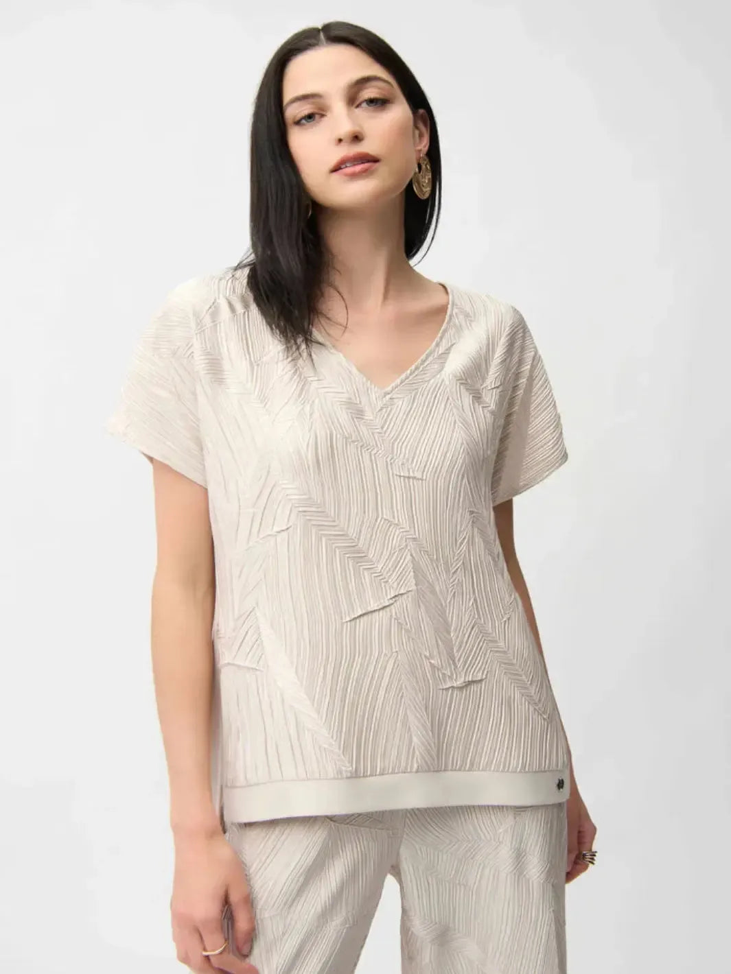 Joseph Ribkoff V-neck Relaxed Fit Top In Moonstone 261160 – Nicola
