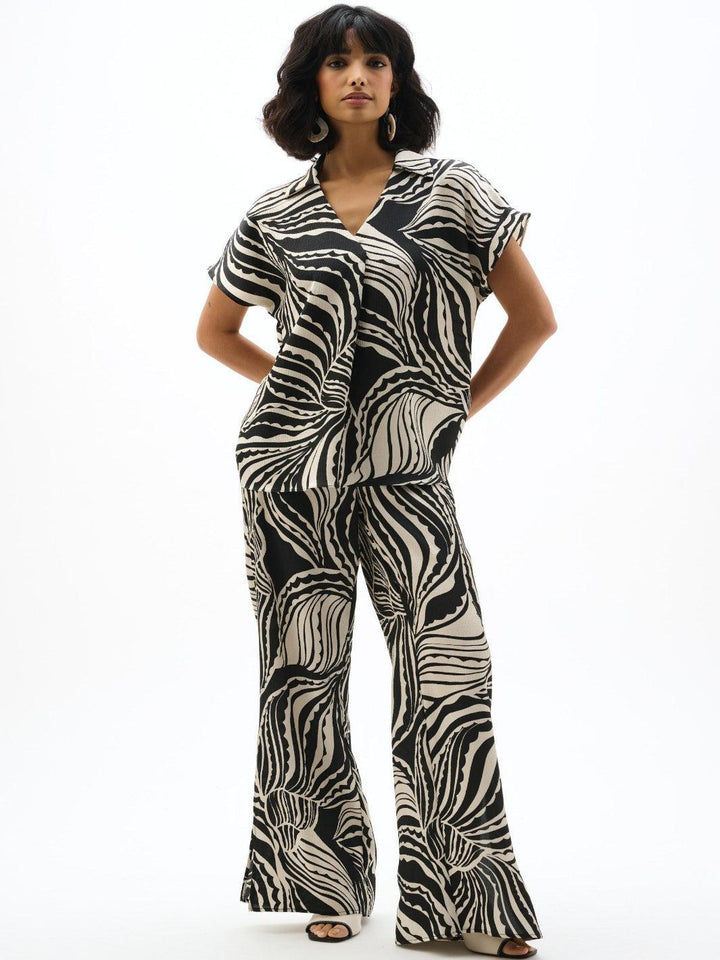 Joseph Ribkoff Wide-leg Abstract Trousers In Moonstone//Black 262257-Nicola Ross