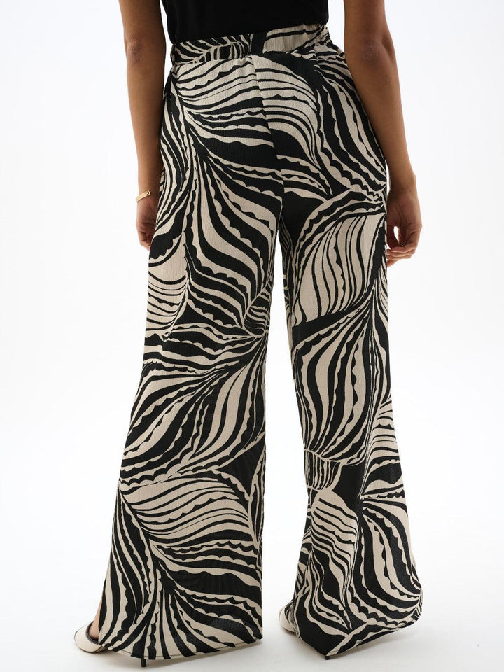 Joseph Ribkoff Wide-leg Abstract Trousers In Moonstone//Black 262257-Nicola Ross