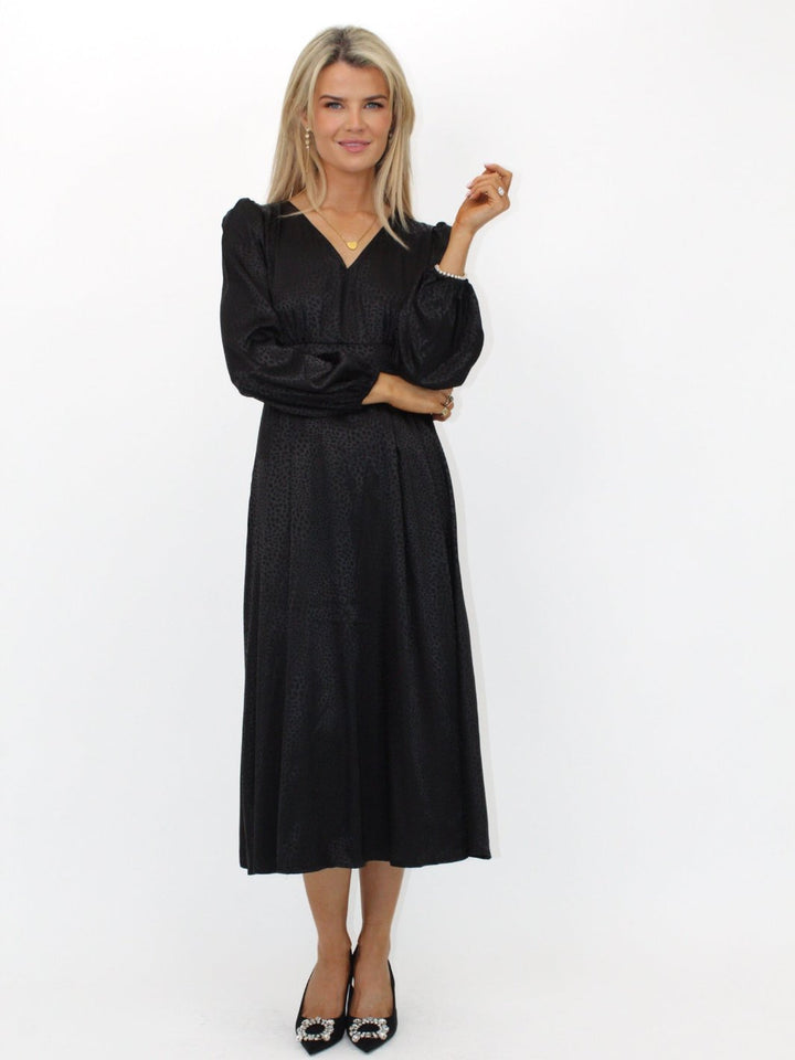 Kate & Pippa Audrey Midi Dress In Black Print-Nicola Ross