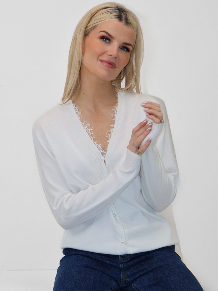 Kate & Pippa Carly Cardigan In White-Nicola Ross