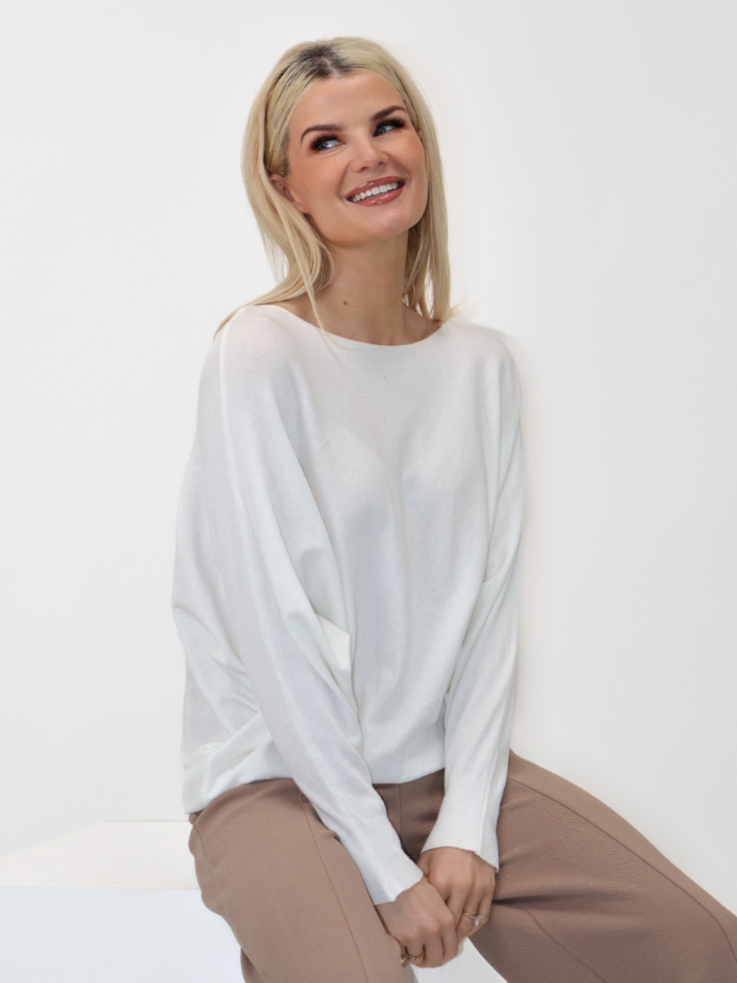 Kate & Pippa Elba Pearl Detail Knit Jumper In White-Nicola Ross