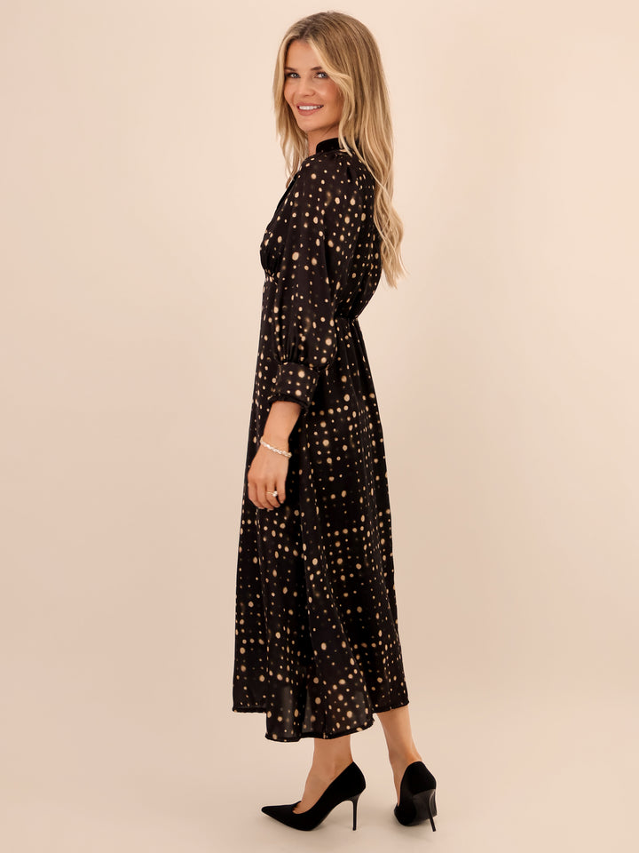 Kate & Pippa Kimber Midi Dress In Black-Nicola Ross