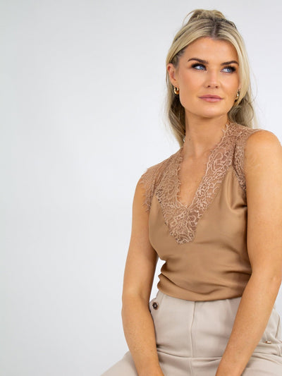 Kate & Pippa Lauren Lace Cami Top In Coffee-Nicola Ross