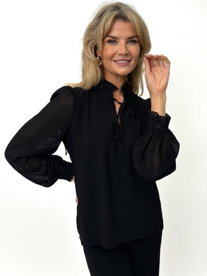 Kate & Pippa Pia Tip In Black-Nicola Ross