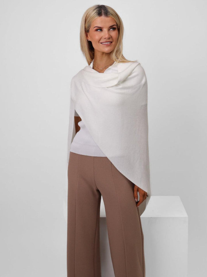 Kate & Pippa Sandi Wrap In White ( Pre-Order Dispatch 19/03 )-Nicola Ross