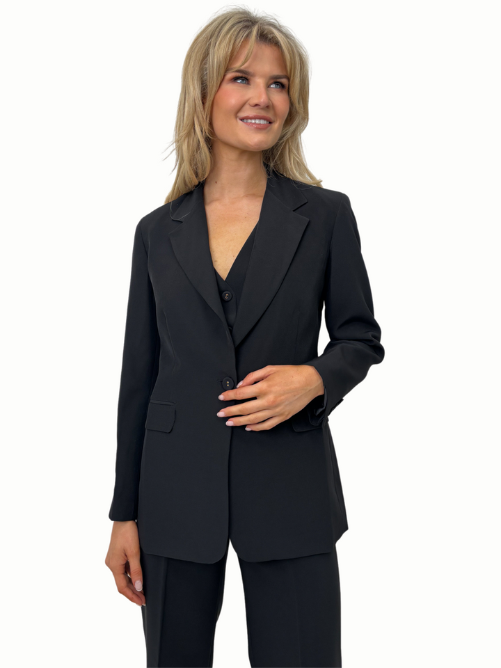 Kate & Pippa Sassari Blazer In Black-Nicola Ross