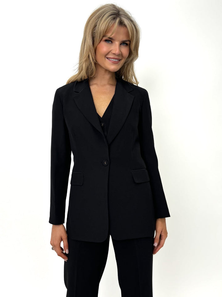Kate & Pippa Sassari Blazer In Black-Nicola Ross