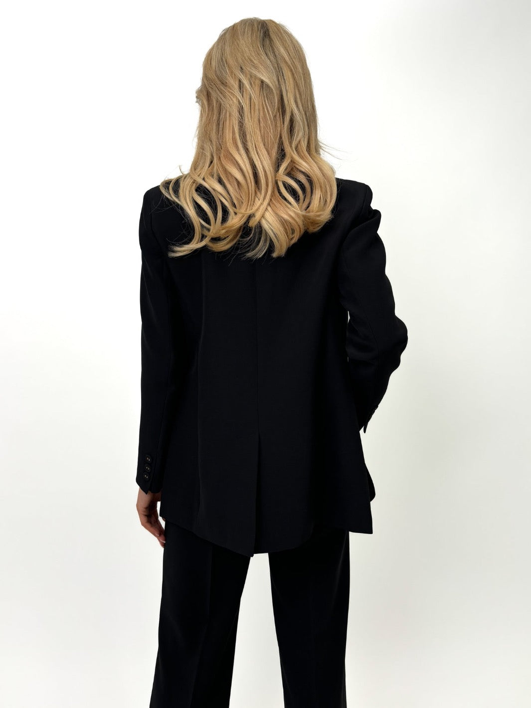 Kate & Pippa Sassari Blazer In Black-Nicola Ross