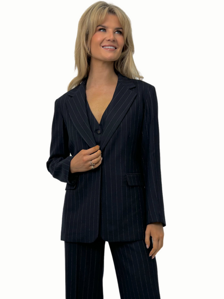 Kate-Pippa-Sassari-Blazer-In-