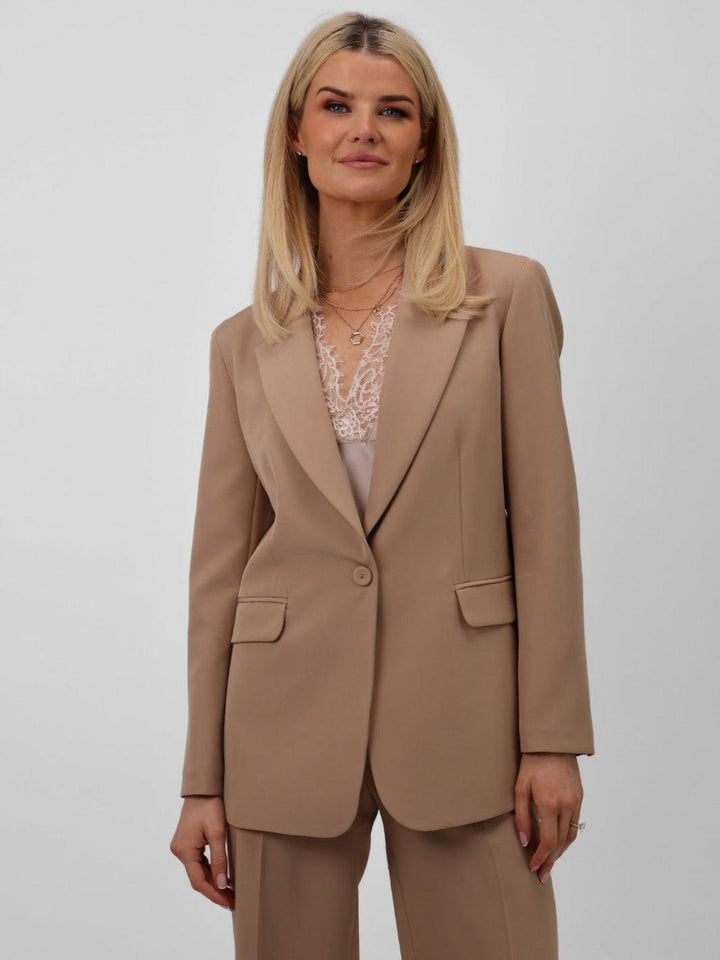 Kate & Pippa Sassari Blazer In Tan-Nicola Ross
