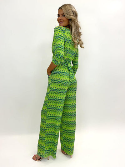 Kate-Pippa-Servino-Jumpsuit-In-Green-Geo-Print-5_f2391798-8306-43c1-b3a0-1236d4721e0f