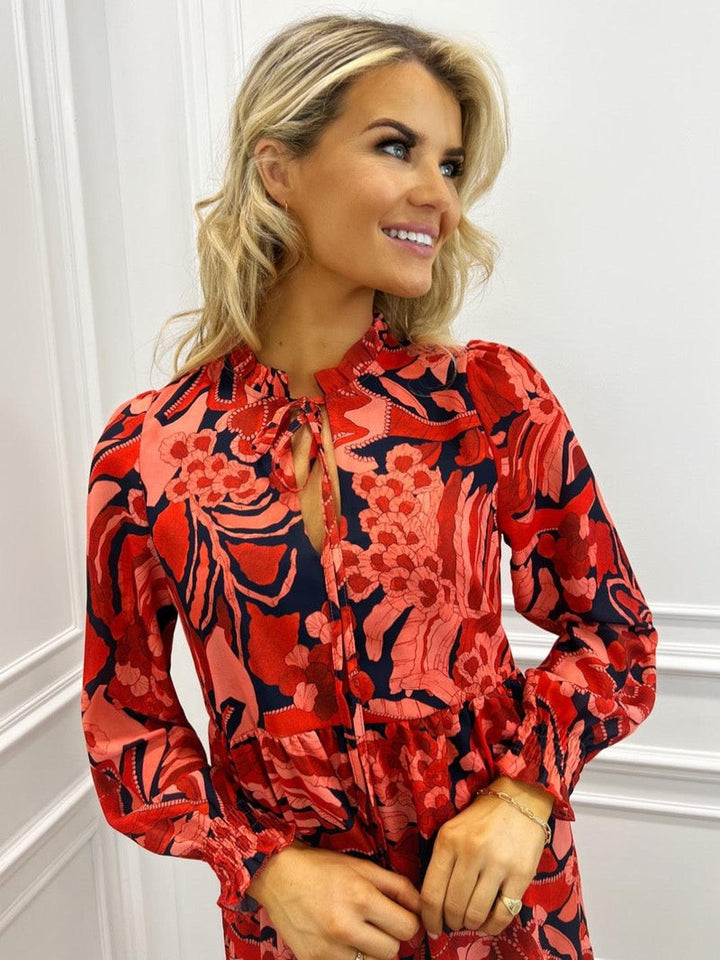 Kate-Pippa-Tano-Mini-Dress-RedNavy-Print-5_a4ce0638-051e-42ba-8de2-66863004d889