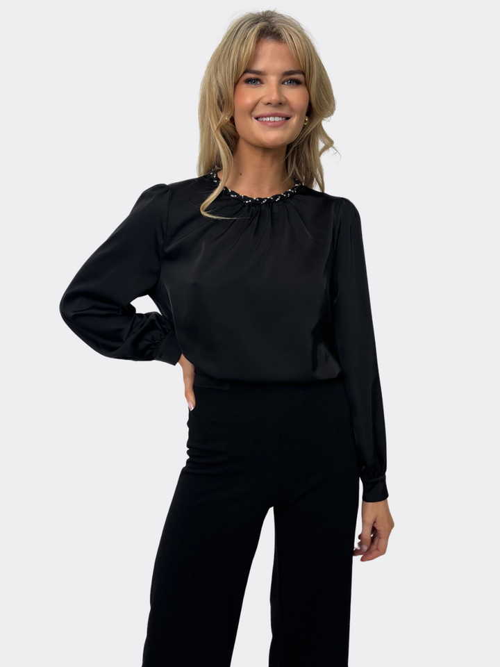 Kate & Pippa Tara Top In Black-Nicola Ross