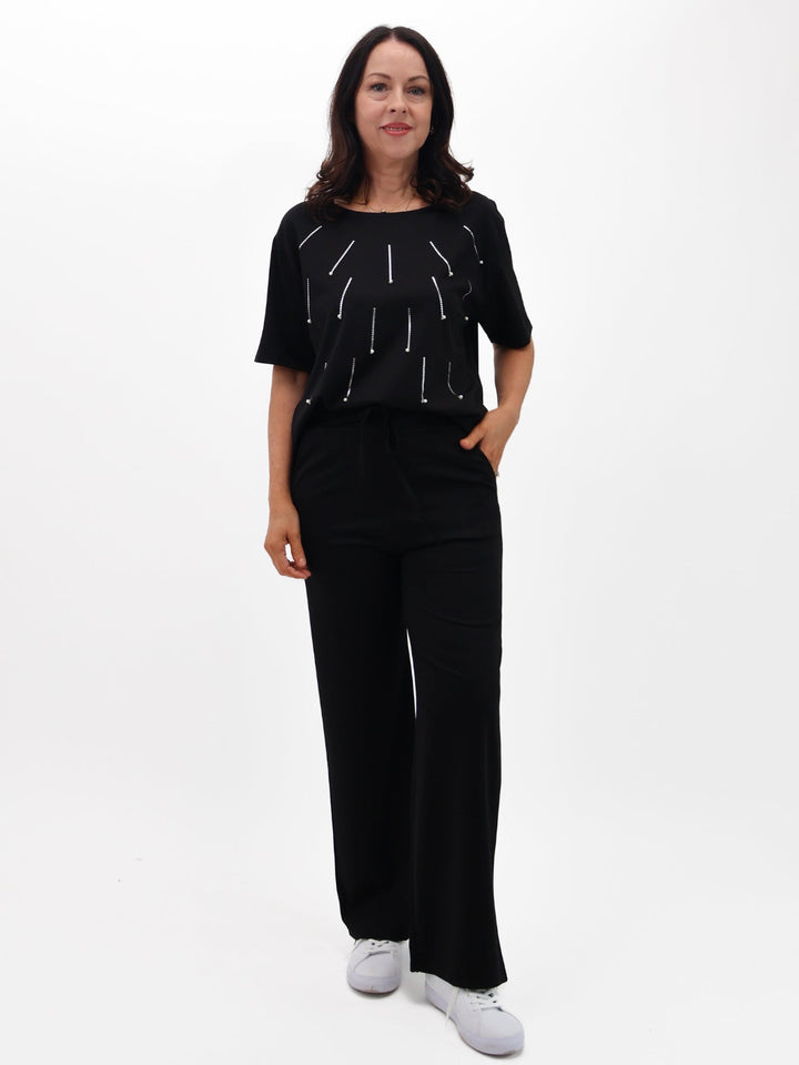Lil Jen Daisy T-Shirt In Black-Nicola Ross