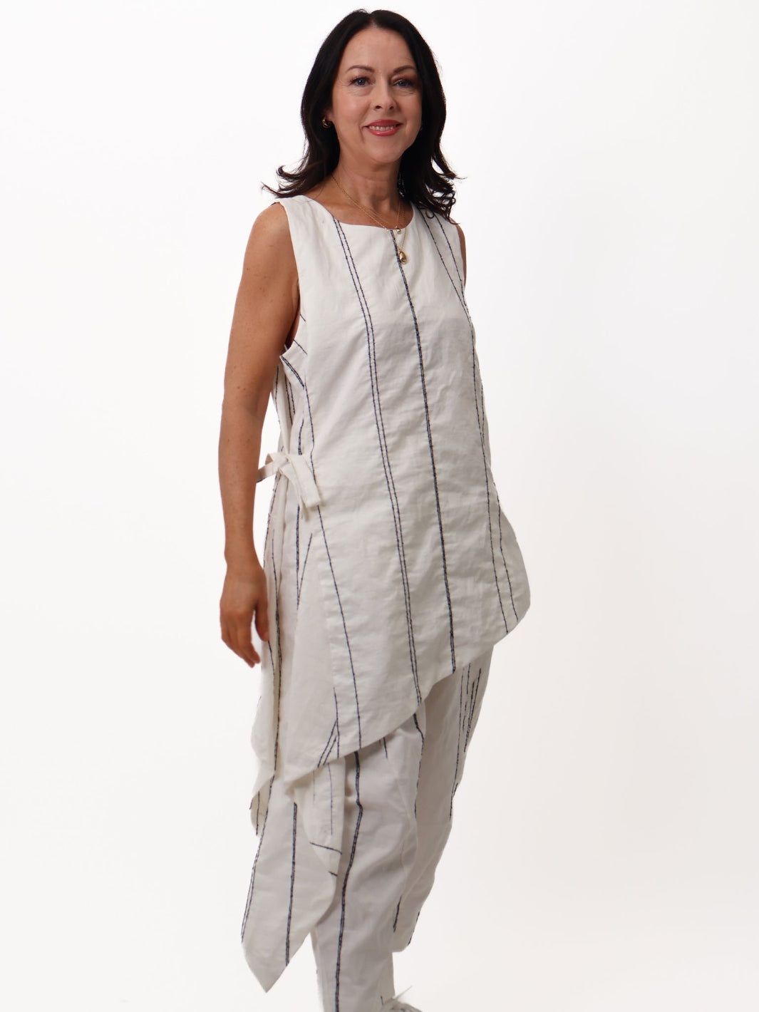 Lil Jen Harley Tunic In White-Nicola Ross