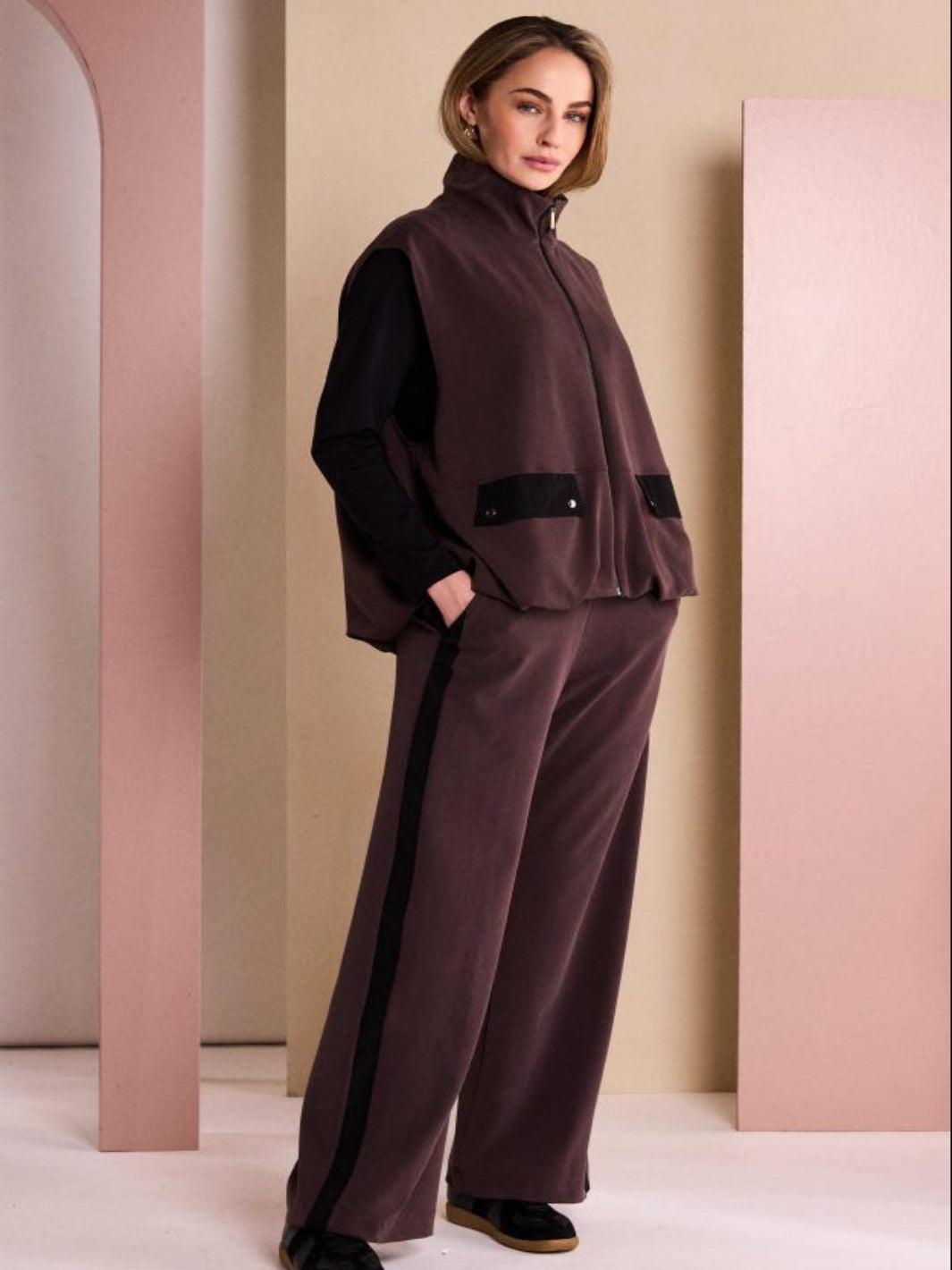 Naya Sleeveless Jacket In Black/Chocolate-Nicola Ross