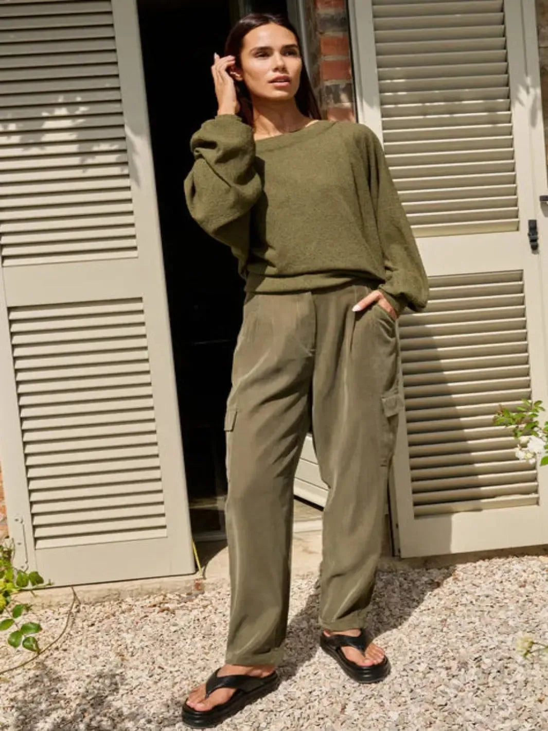 Yaya Relaxed Cargo Trousers in Army Green 301254-Nicola Ross