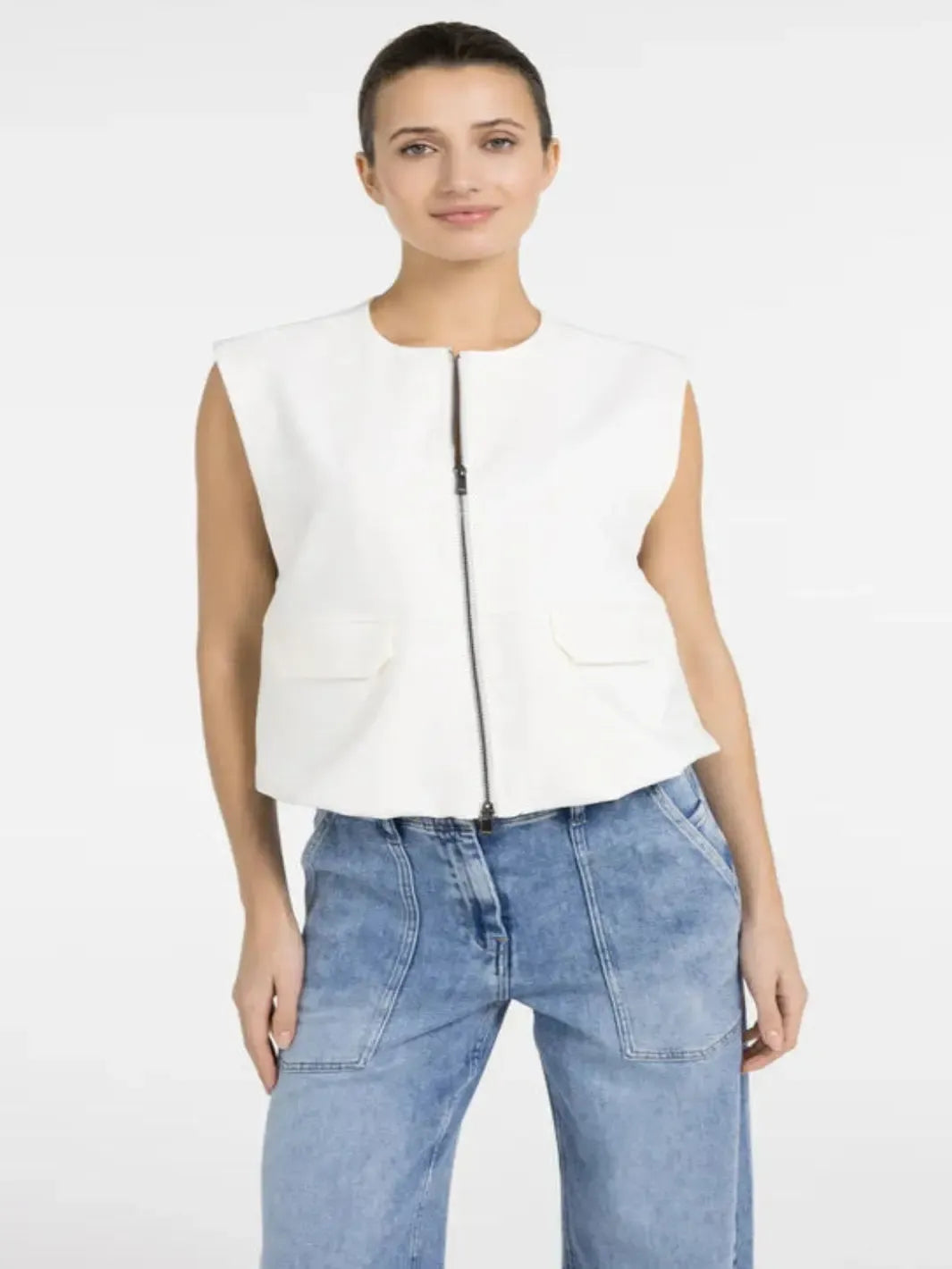 Yaya Sleeveless Zip Jacket in White 511051-Nicola Ross