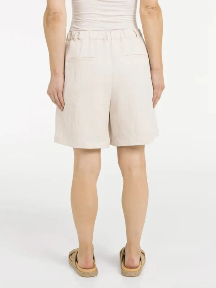 Yaya Tailored Bermuda Shorts in Cream 321032-Nicola Ross