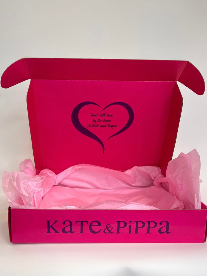 Kate & Pippa Gift Wrapping-Nicola Ross